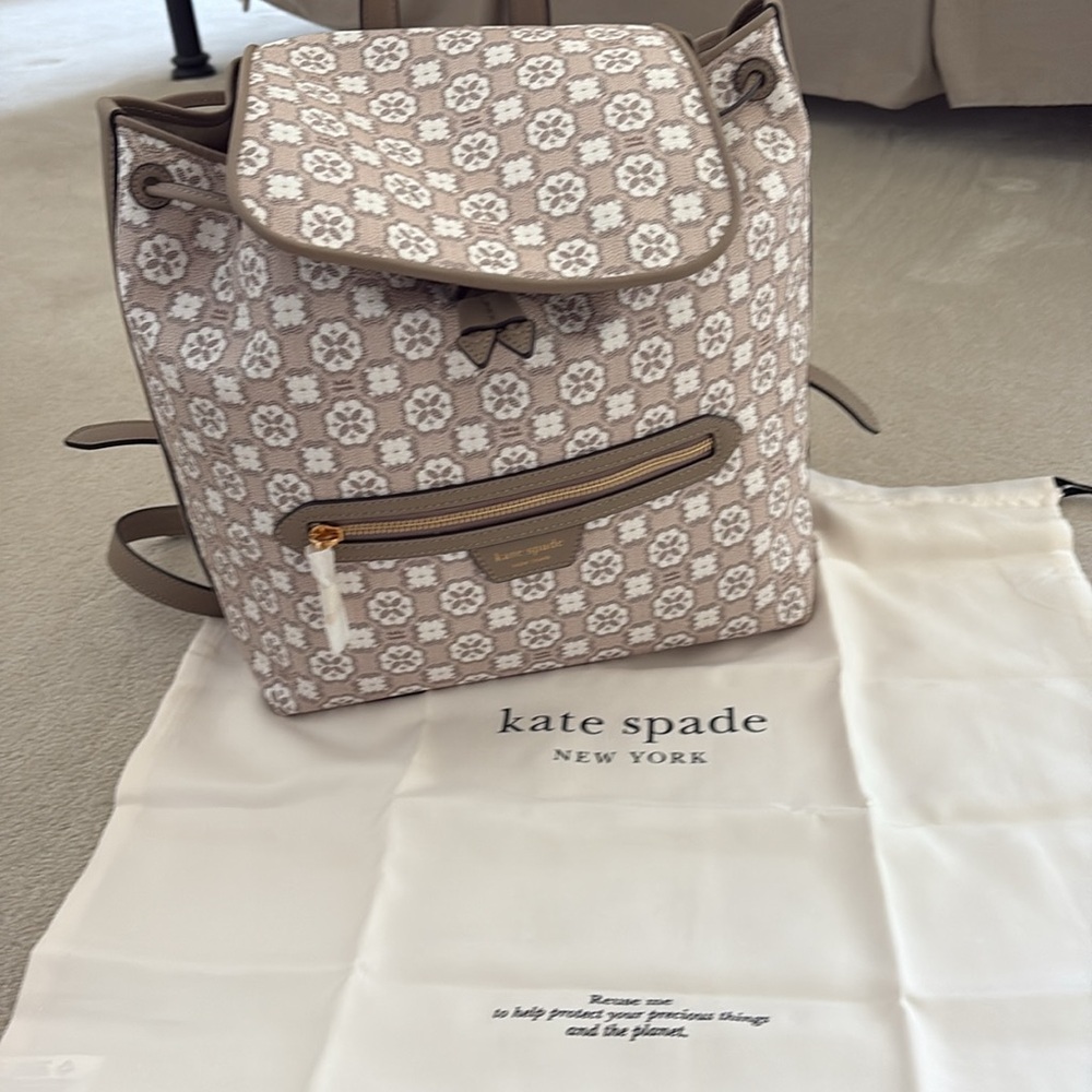 NWT Kate Spade Tan and Cream Backpack with Designer Print - Picture 10 of 10